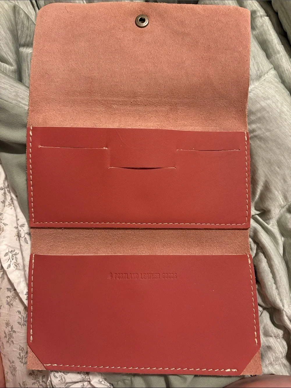 Portland Leather Hand Stamped Berry Pink Rancher Wallet - Picture 3 of 5